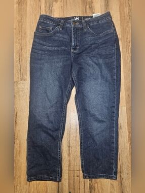 Lee Riders Midrise Capri Jeans Size 8M